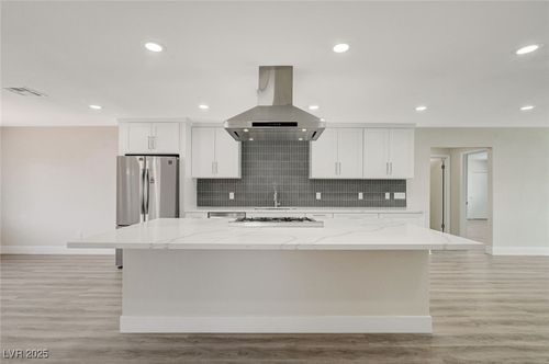 3164 Desmond Ave, Las Vegas, NV, 89121-5625 | Card Image