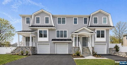 20 Zazzetti St, Waldwick, NJ, 07463-1619 | Card Image