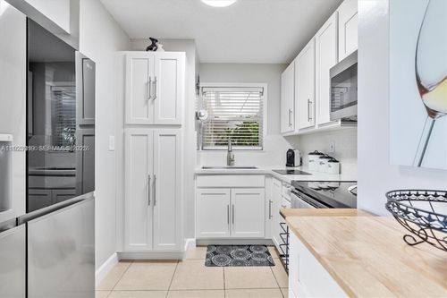 apt-212-8841 W Flagler St, Miami, FL, 33174-2421 | Card Image