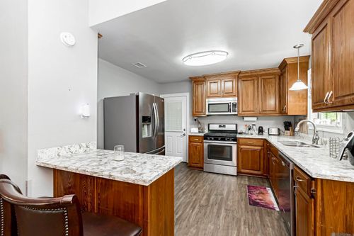 731 Castlewood St, Denham Springs, LA, 70726-4521 | Card Image