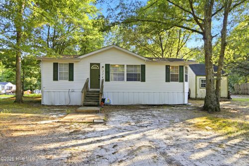 224 Chapel Ridge Rd, Richlands, NC, 28574-5191 | Card Image
