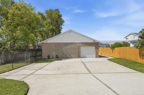 6254 Alligator Lake Shr E, Saint Cloud, FL, 34771-7332 | Card Image
