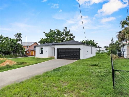 413 E Main St, Avon Park, FL, 33825-3217 | Card Image