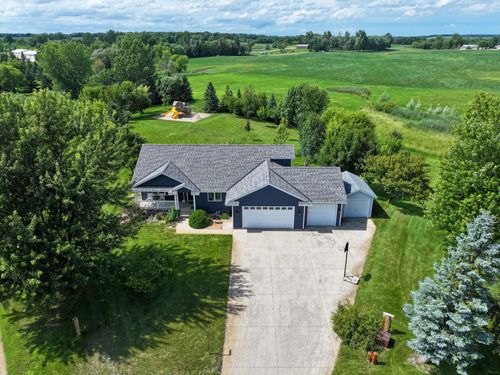 810 Latoka View Ct Sw, Alexandria, MN, 56308-4301 | Card Image