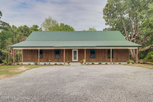 13428 Byrnes Dr, Saucier, MS, 39574-8688 | Card Image