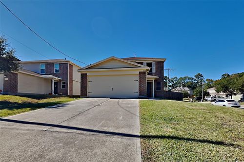 16730 N Bob White Dr, Conroe, TX, 77385-3766 | Card Image