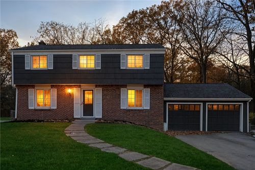 924 Old Hills Rd, Elizabeth Twp, PA, 15135-2132 | Card Image