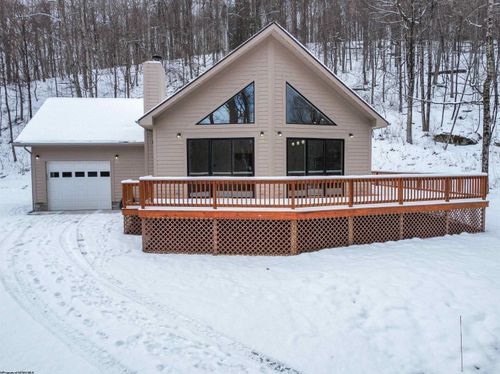 1719 Whitewater Pkwy, Bruceton Mills, WV, 26525-1701 | Card Image