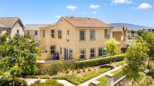 16402 Traverse Way, Chino, CA, 91708-9476 | Card Image