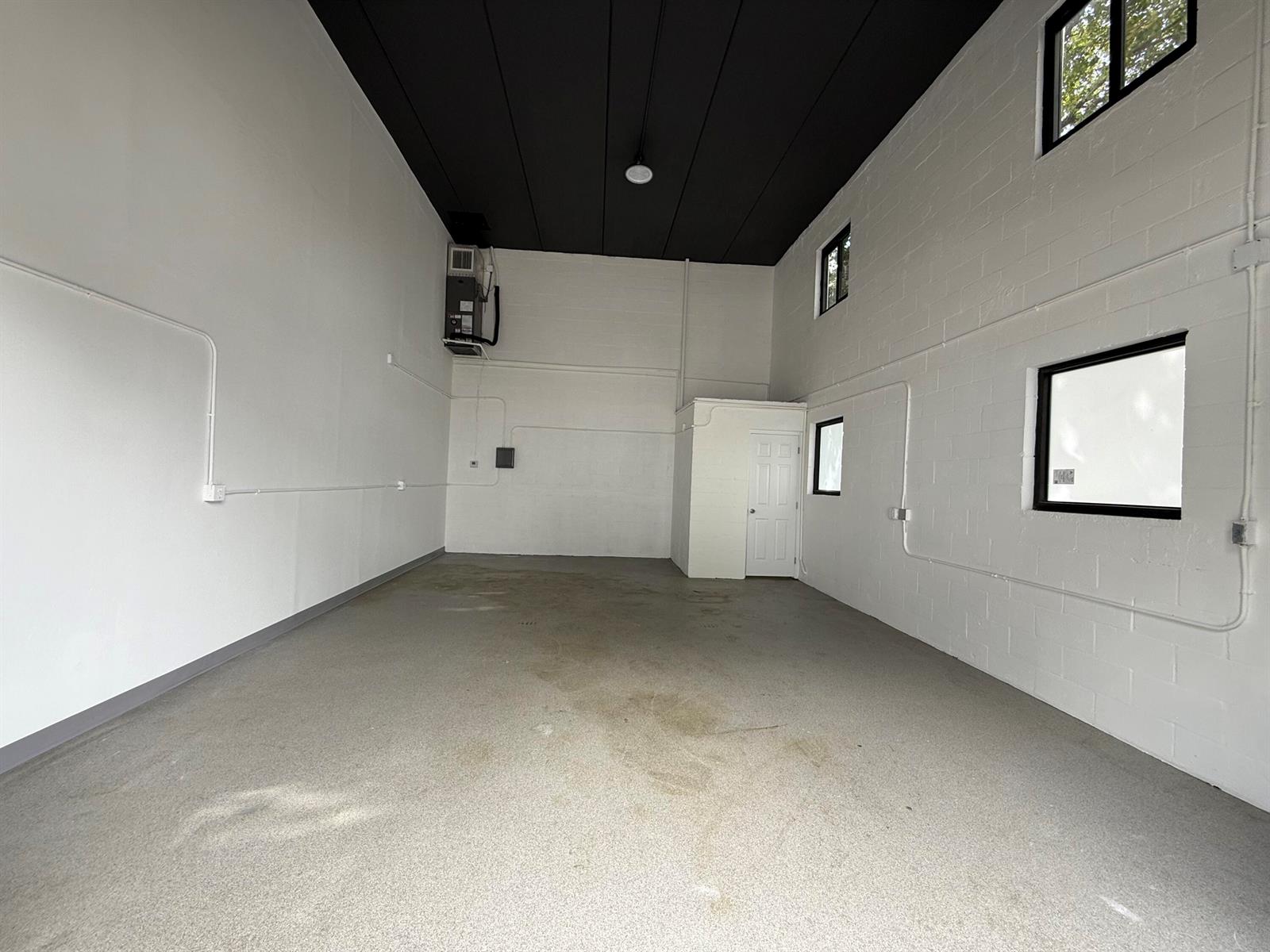 Commercial Sale in Pompano Beach 2