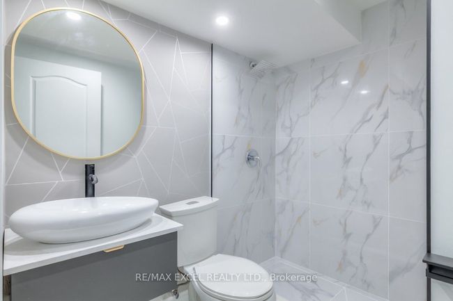 663 Lakeview Ave, House other with 5 bedrooms, 2 bathrooms and 3 parking in Oshawa ON | Image 36