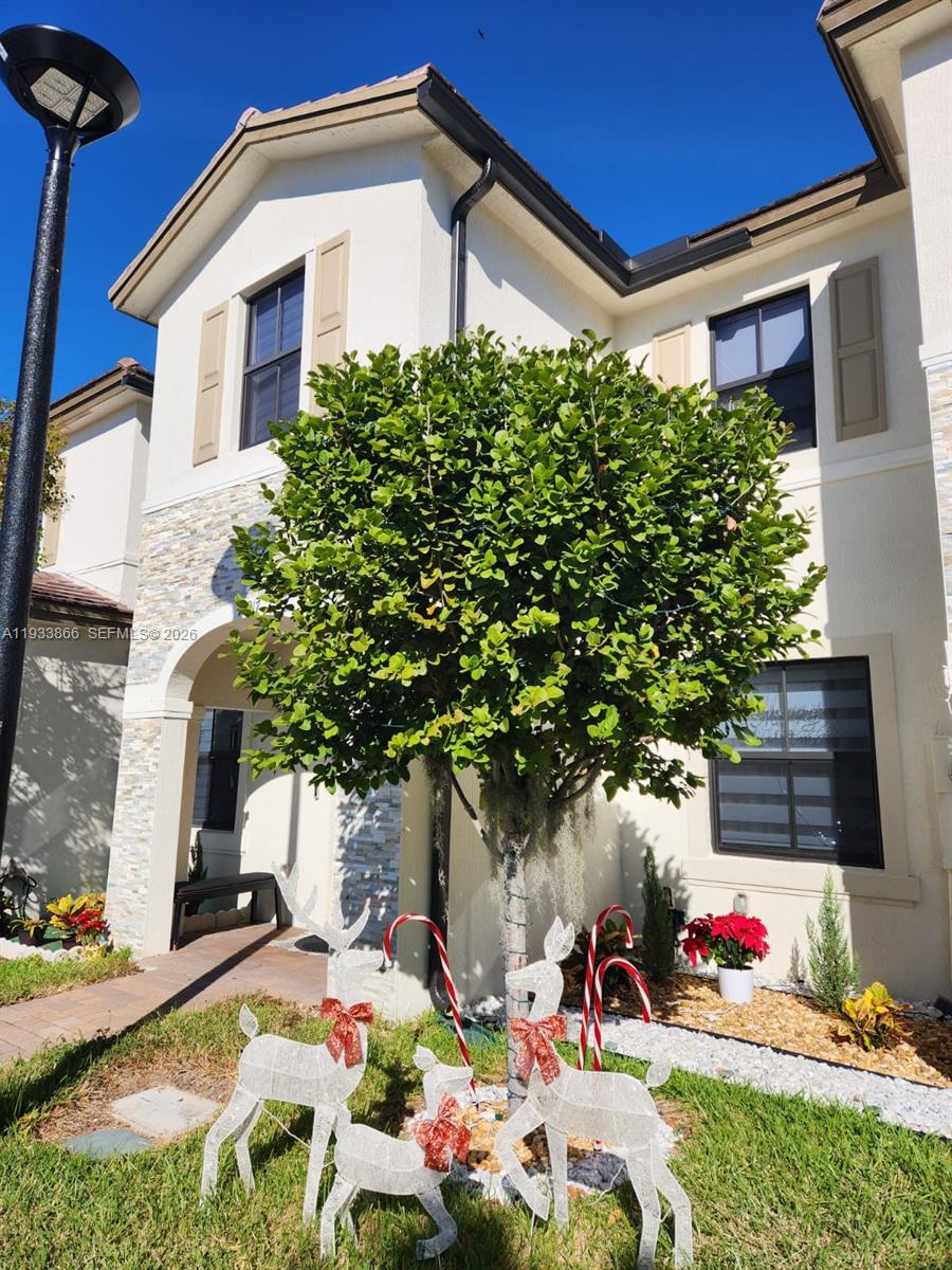 Residential in Homestead 4