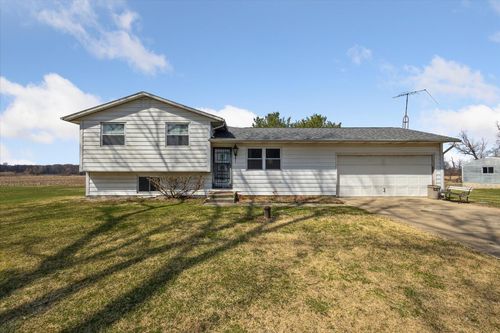 4935 Curran Rd, Buchanan, MI, 49107-8206 | Card Image