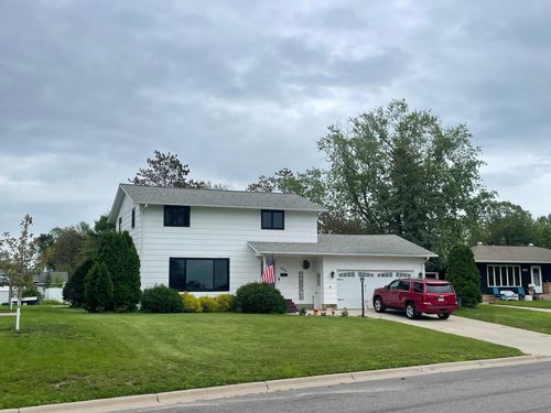 534 Lake Shore Dr, Sauk Centre, MN, 56378-1017 | Card Image