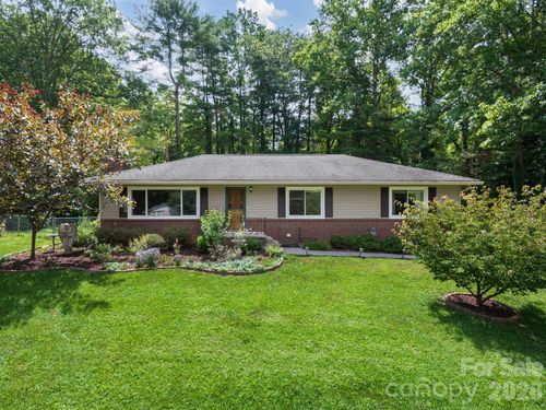 112 Lyndale Rd, Hendersonville, NC, 28739-6119 | Card Image