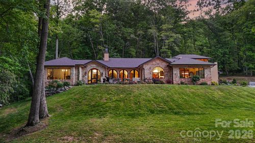 959 & 957 Dave Whitaker Road, Horse Shoe, NC, 28742 | Card Image
