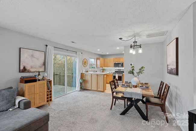 Living/Dining Area | Image 5