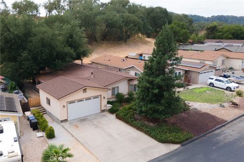2570 Bridle Trail Ln, Paso Robles, CA, 93446-4183 | Card Image