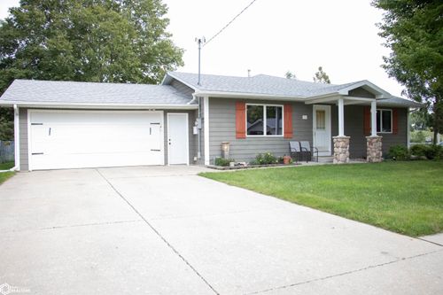 902 S 12th St, Clear Lake, IA, 50428-2609 | Card Image