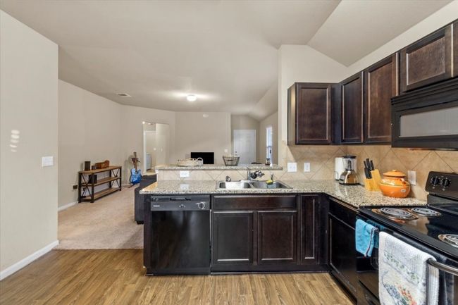14412 Callan Ct, House other with 3 bedrooms, 2 bathrooms and 4 parking in Manor TX | Image 5