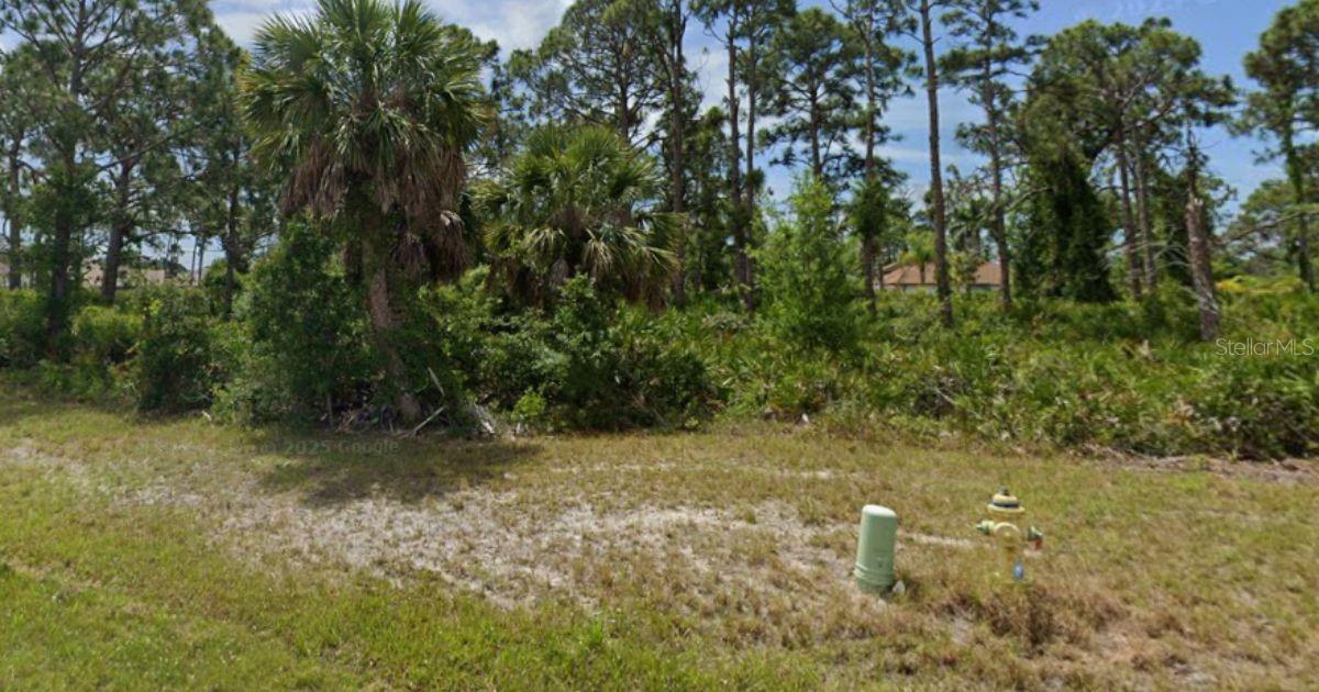 Land in ROTONDA WEST 2