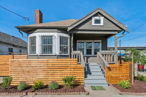 3928 San Leandro St, Oakland, CA, 94601-4040 | Card Image