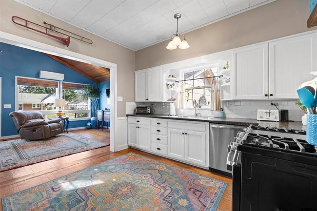 108 N Ponsard St, House other with 3 bedrooms, 2 bathrooms and null parking in Troup TX | Image 16