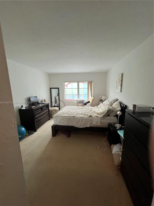 apt-312-2640 Ne 135th St, North Miami, FL, 33181-3540 | Card Image