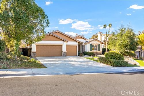 31335 Shadow Ridge Dr, Menifee, CA, 92584 | Card Image