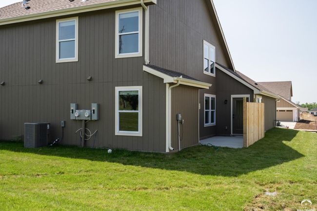 2804 Chasehire Dr, Townhouse with 3 bedrooms, 3 bathrooms and null parking in Lawrence KS | Image 19