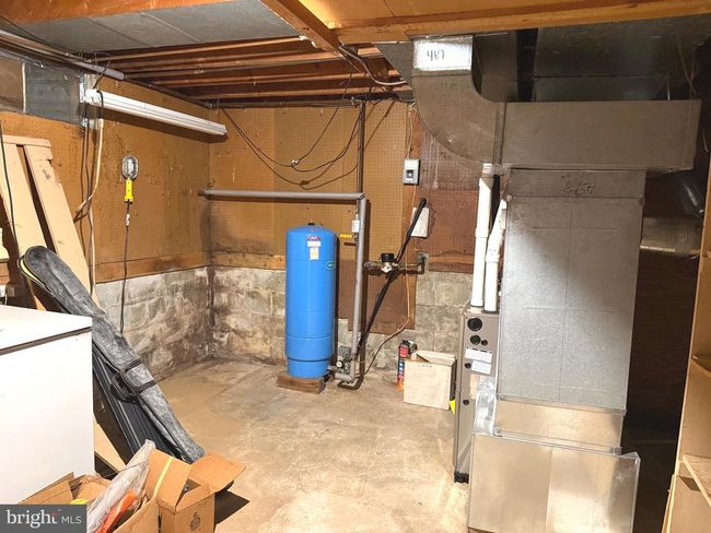 885 Witmer Rd, House other with 4 bedrooms, 2 bathrooms and null parking in YORK PA | Image 34