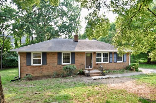 118 Kenmore Dr, Pineville, NC, 28134-8511 | Card Image