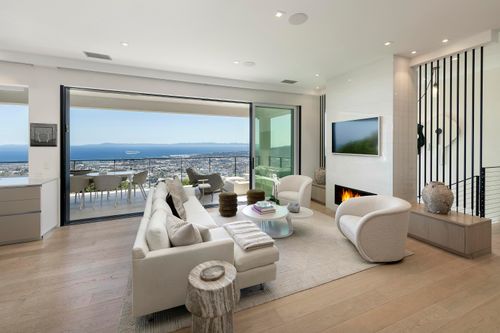 945 Arbolado Rd, SANTA BARBARA, CA, 93103-2035 | Card Image