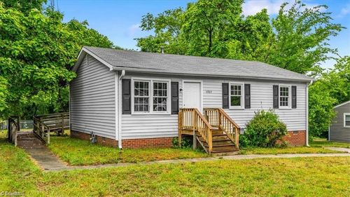 1307 Pearson St, Greensboro, NC, 27406-2403 | Card Image