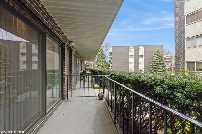 APT-103 - 4900 Foster St, Condo with 1 bedrooms, 1 bathrooms and 29 parking in Skokie IL | Image 14
