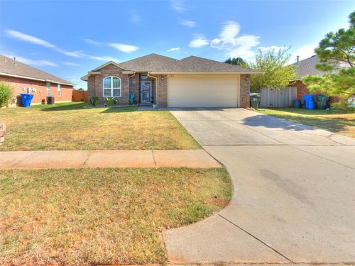 332 Tecumseh Meadows Dr, Norman, OK, 73069-8214 | Card Image