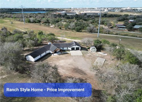 12631 Leopard St, Corpus Christi, TX, 78410-4105 | Card Image
