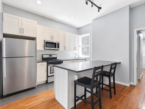 62 Van Reypen St, JC, Journal Square, NJ, 07306 | Card Image