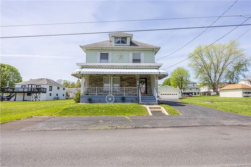 14 Cedar St, Masontown, PA, 15461-2143 | Card Image