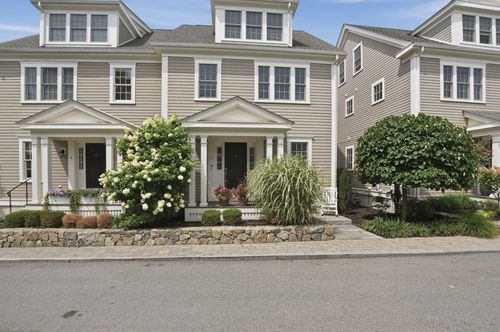 10-10 James Ln, Cohasset, MA, 02025-1769 | Card Image