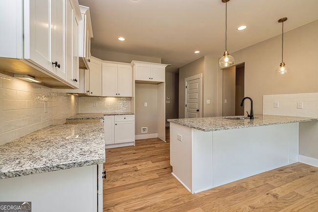 65 Oakhurst Trl, House other with 4 bedrooms, 4 bathrooms and null parking in Sharpsburg GA | Image 9
