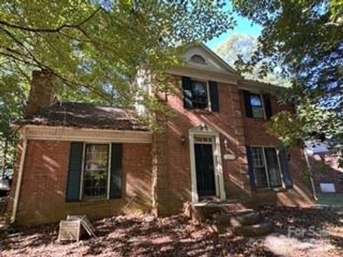 635 Trail Ridge Rd, Matthews, NC, 28105-2062 | Card Image