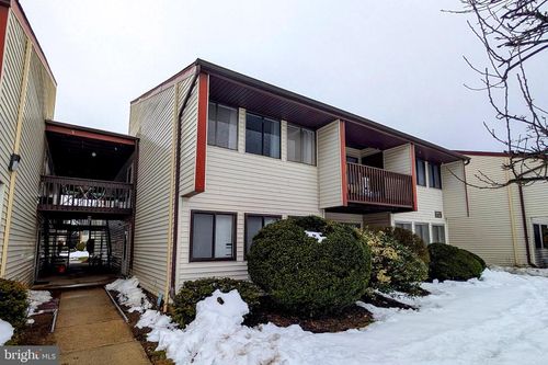 F20 Avon Dr, East Windsor, NJ, 08520-5549 | Card Image