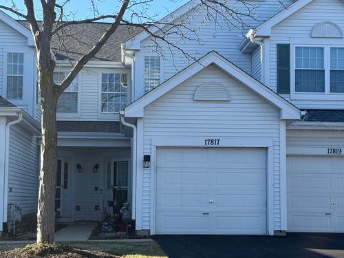 17817 W Salisbury Dr, Gurnee, IL, 60031-4594 | Card Image