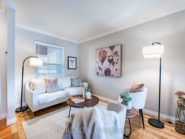10 Roseheath Ave, House attached with 2 bedrooms, 2 bathrooms and null parking in Toronto ON | Image 8