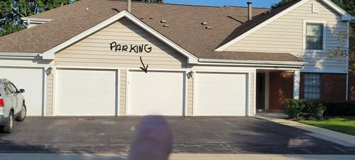 d2-50 Lambert Dr, Schaumburg, IL, 60193-1727 | Card Image