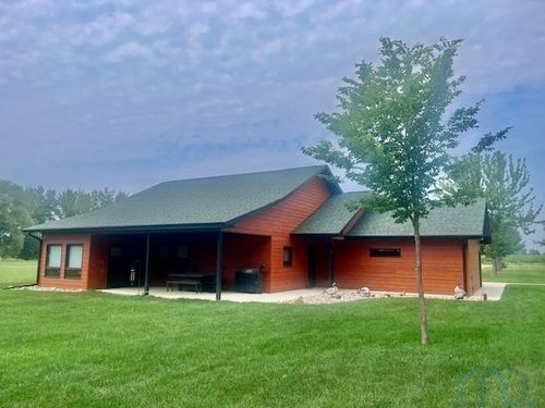 46603 Missouri St, Burbank, SD, 57010-7024 | Card Image