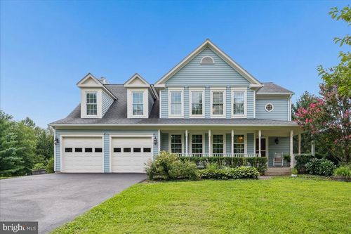 17225 General Custer Way, POOLESVILLE, MD, 20837-2283 | Card Image