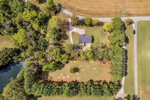 6325 Greenbrier Cemetery Rd, Greenbrier, TN, 37073-5717 | Card Image