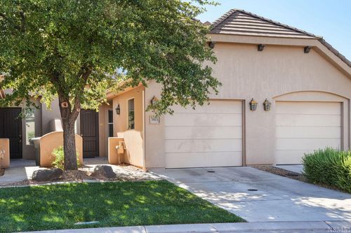 1990 N Pebble Beach Dr, Washington, UT, 84780-8887 | Card Image